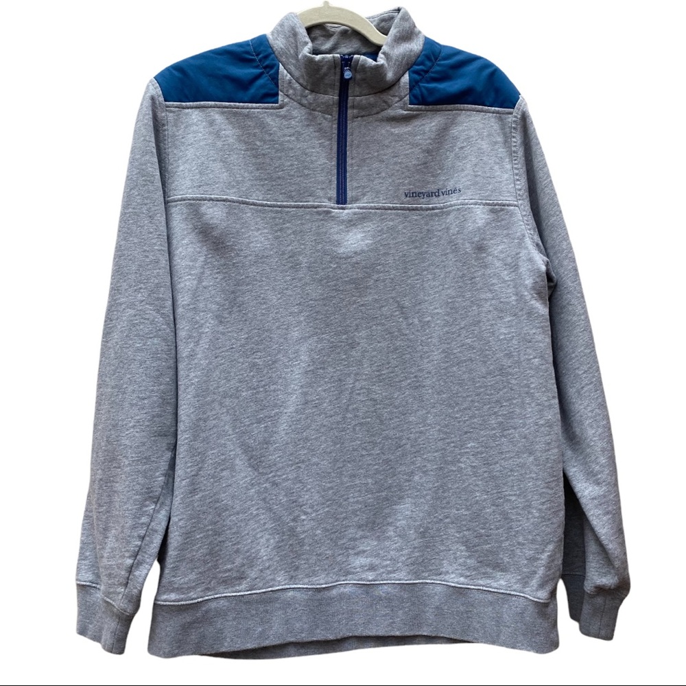 Vineyard Vines 1/4 zip sweatshirt size M